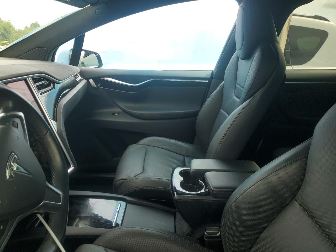 2016 Tesla Model X VIN: 5YJXCBE27GF018275 Lot: 72080015