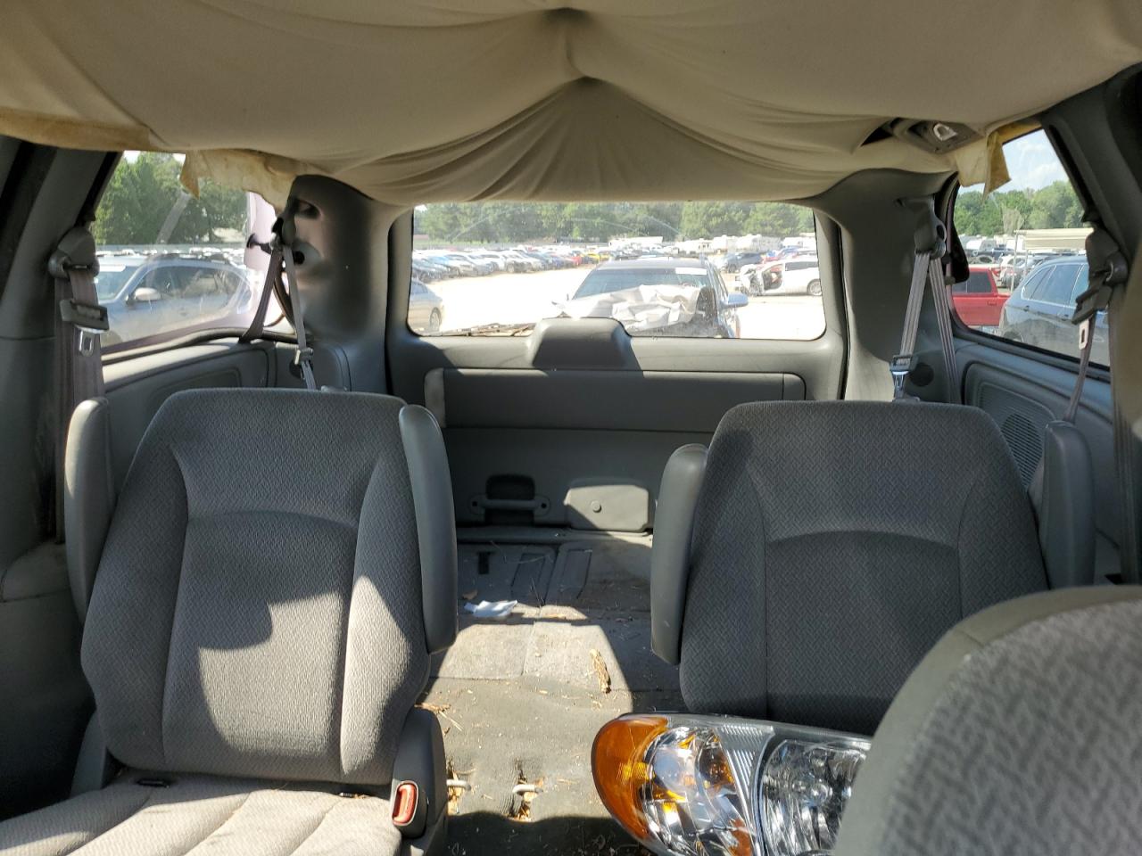 2005 Dodge Grand Caravan Sxt VIN: 2D4GP44L95R141834 Lot: 63323845