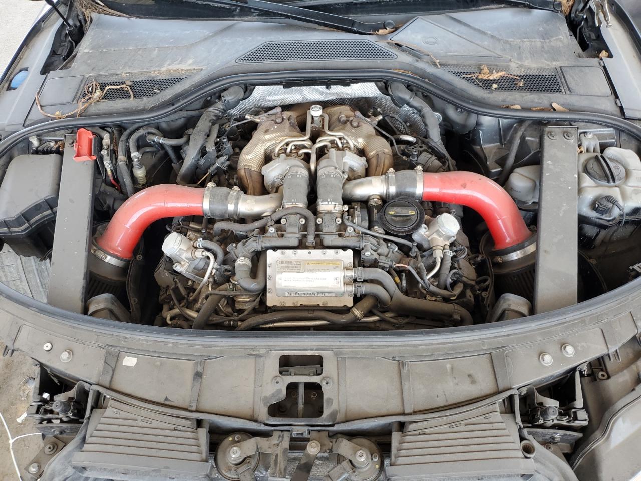 wauk2afd2fn002313 WAUK2AFD2FN002313 2015 Audi S8 Quattro
