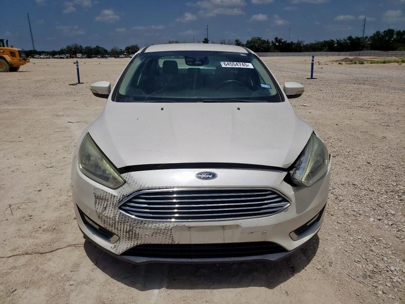  FORD FOCUS 2015 Белы