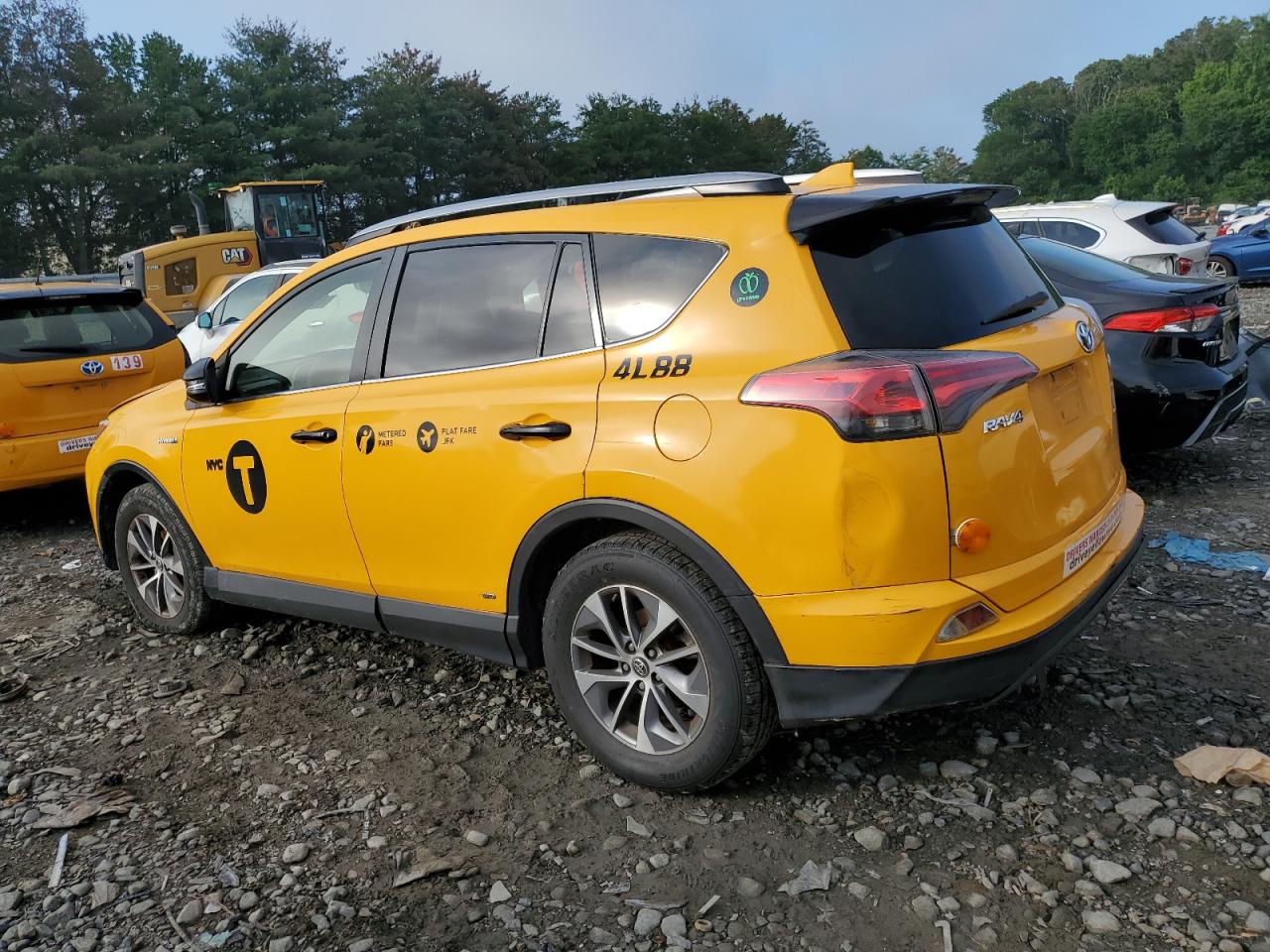 2017 Toyota Rav4 Hv Le VIN: JTMRJREV6HD072581 Lot: 65122175