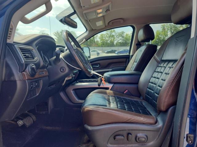  NISSAN TITAN 2017 Granatowy
