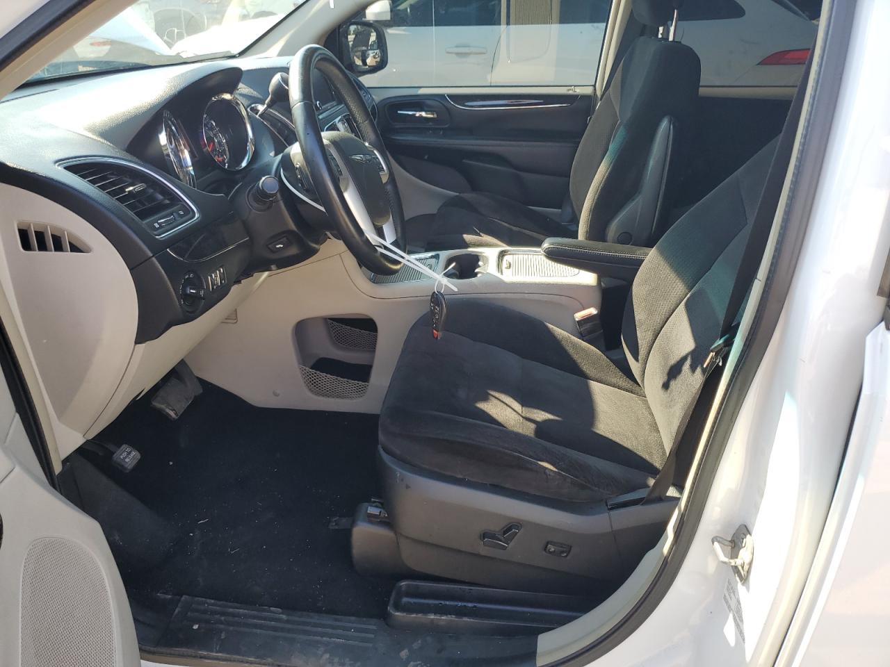 2014 Chrysler Town & Country Touring VIN: 2C4RC1BG3ER299902 Lot: 66266045