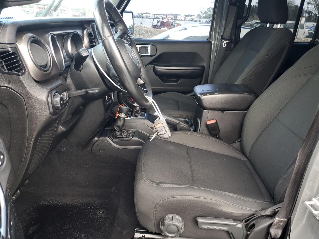2019 Jeep Wrangler Unlimited Sport VIN: 1C4HJXDG3KW583521 Lot: 62835915
