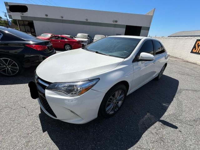 Sedans TOYOTA CAMRY 2016 White