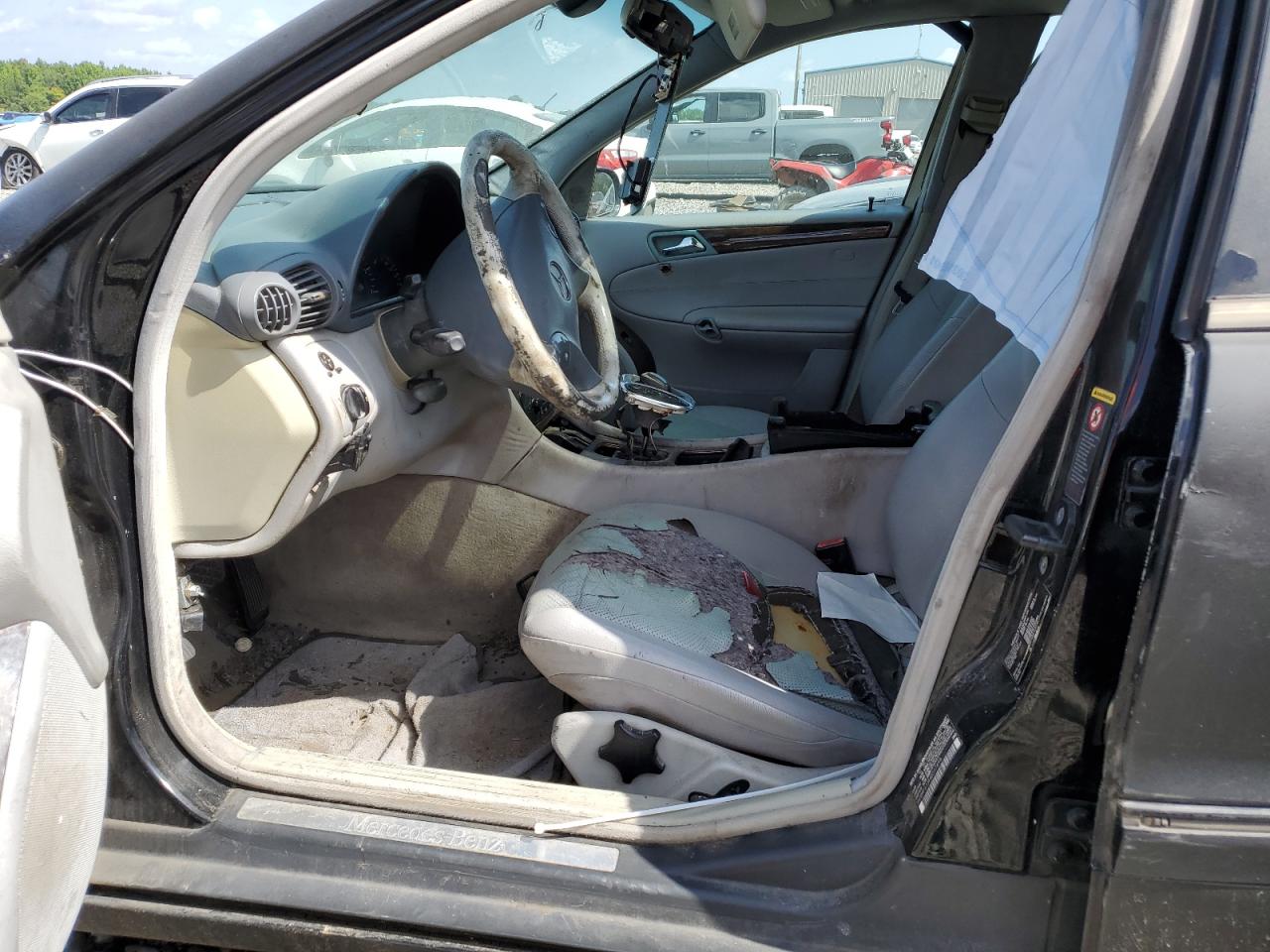 2004 Mercedes-Benz C 240 VIN: WDBRF61J44E017696 Lot: 64572995