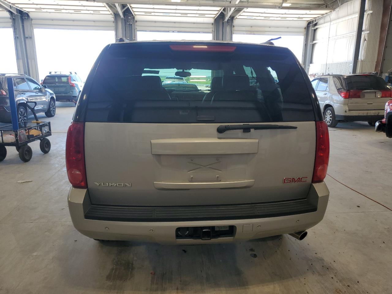2007 GMC Yukon VIN: 1GKFK13067J129584 Lot: 62888195