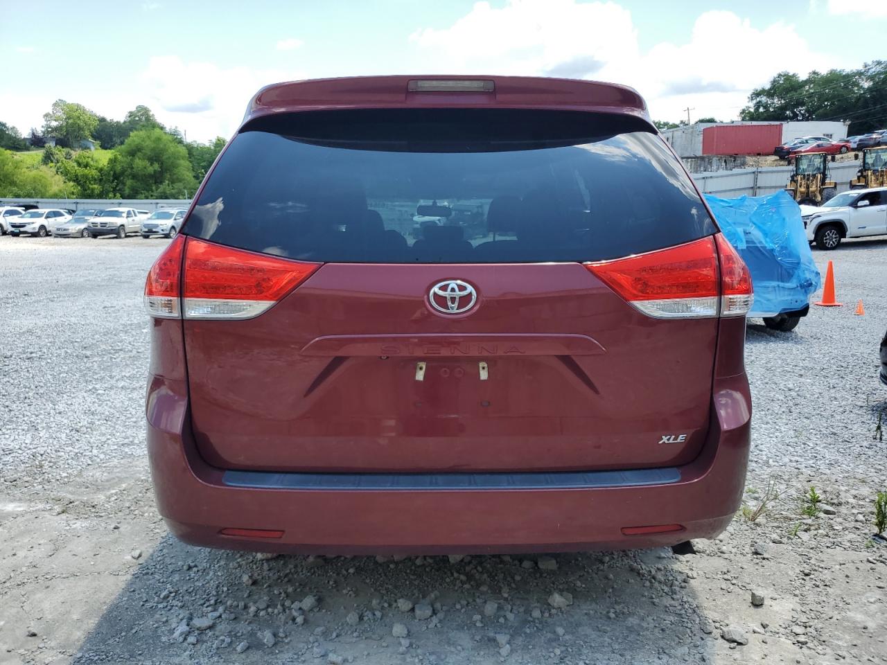 2013 Toyota Sienna Xle VIN: 5TDYK3DC5DS354151 Lot: 63645845