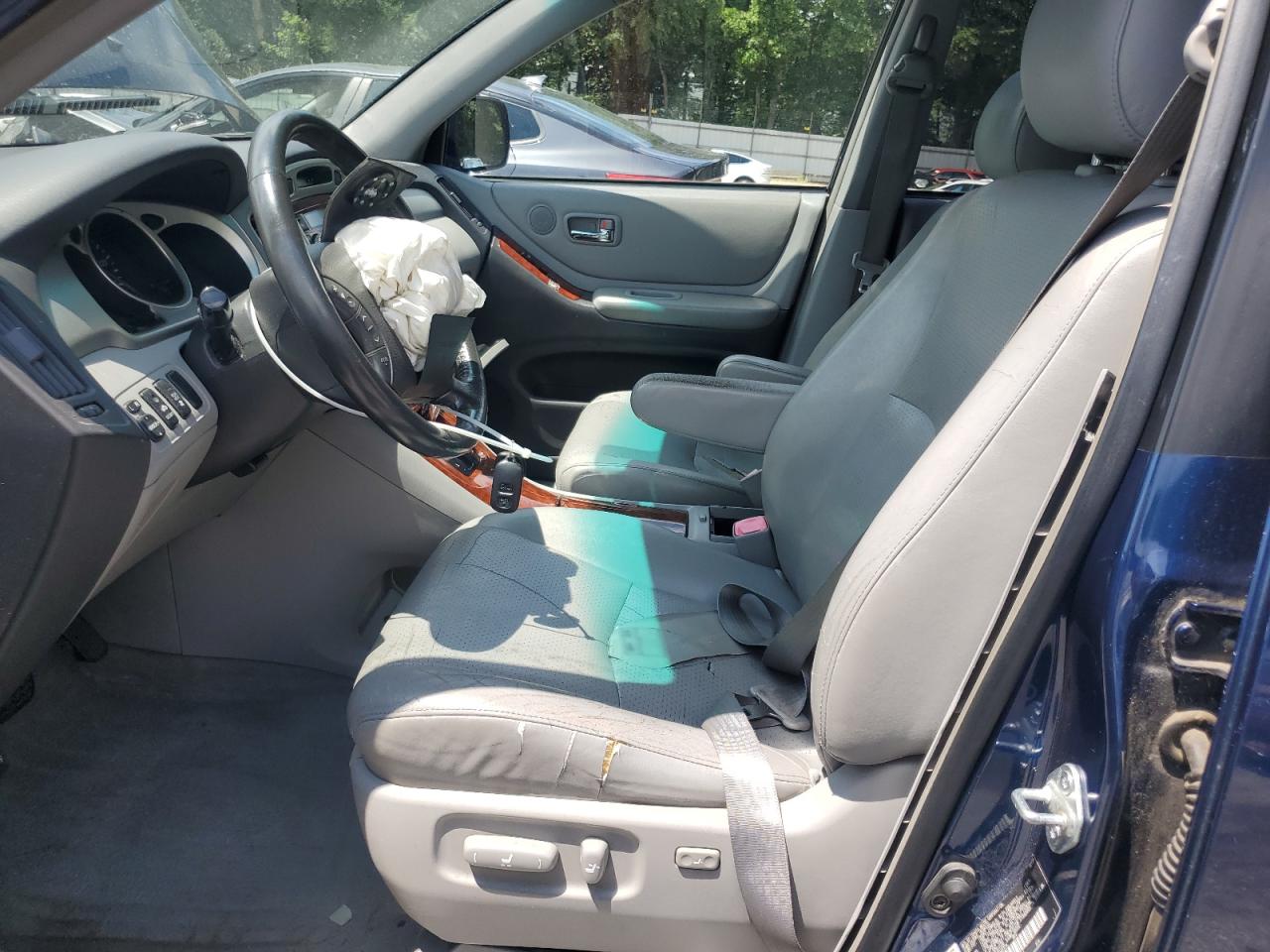 2004 Toyota Highlander Base VIN: JTEDP21A540042374 Lot: 63033195