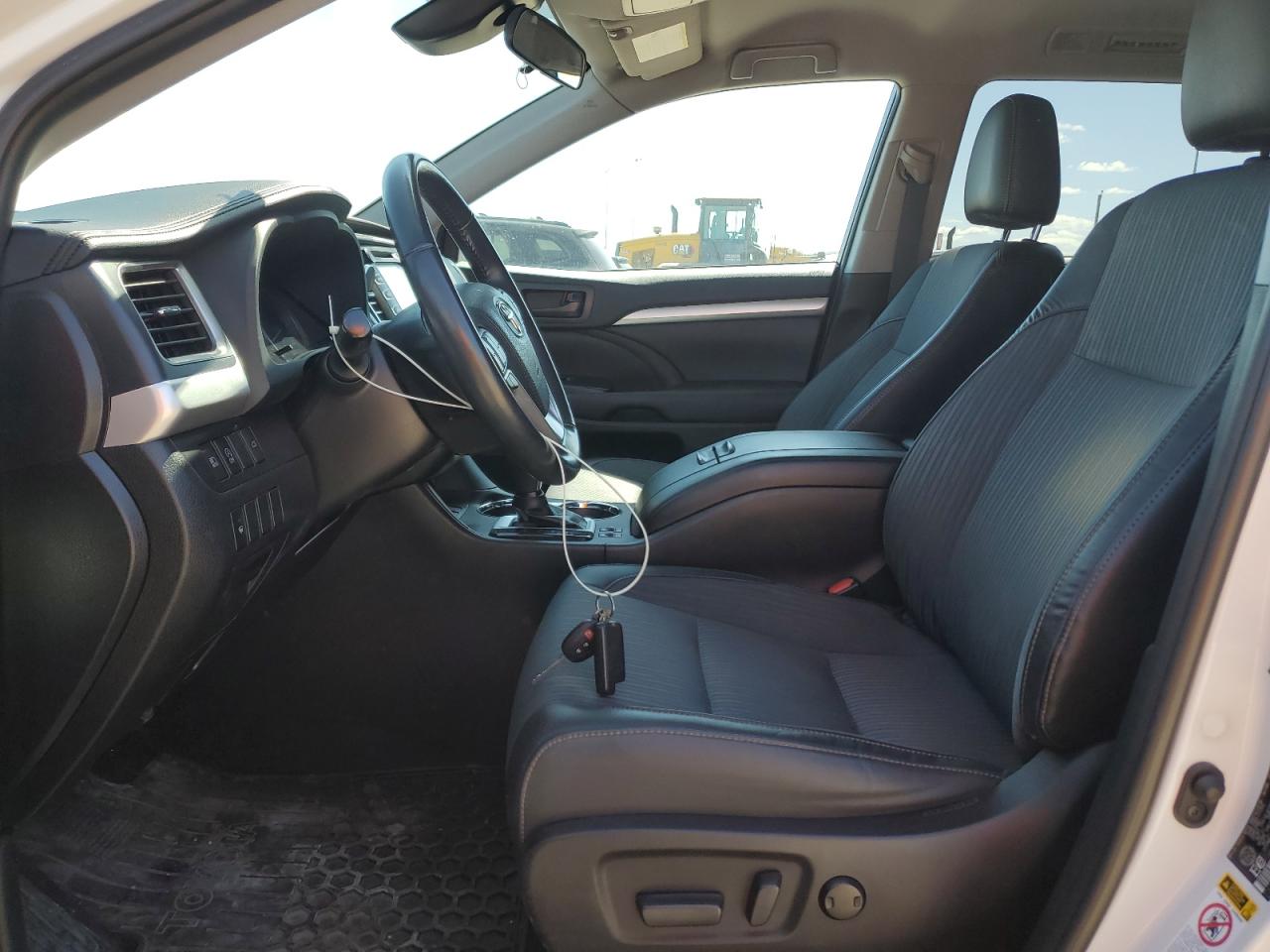 2019 Toyota Highlander Le VIN: 5TDBZRFH3KS708176 Lot: 65045245