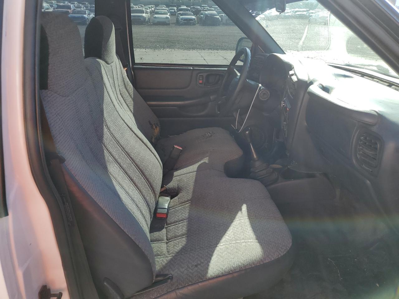 1gtcs145x28130133 1GTCS145X28130133 2002 GMC Sonoma