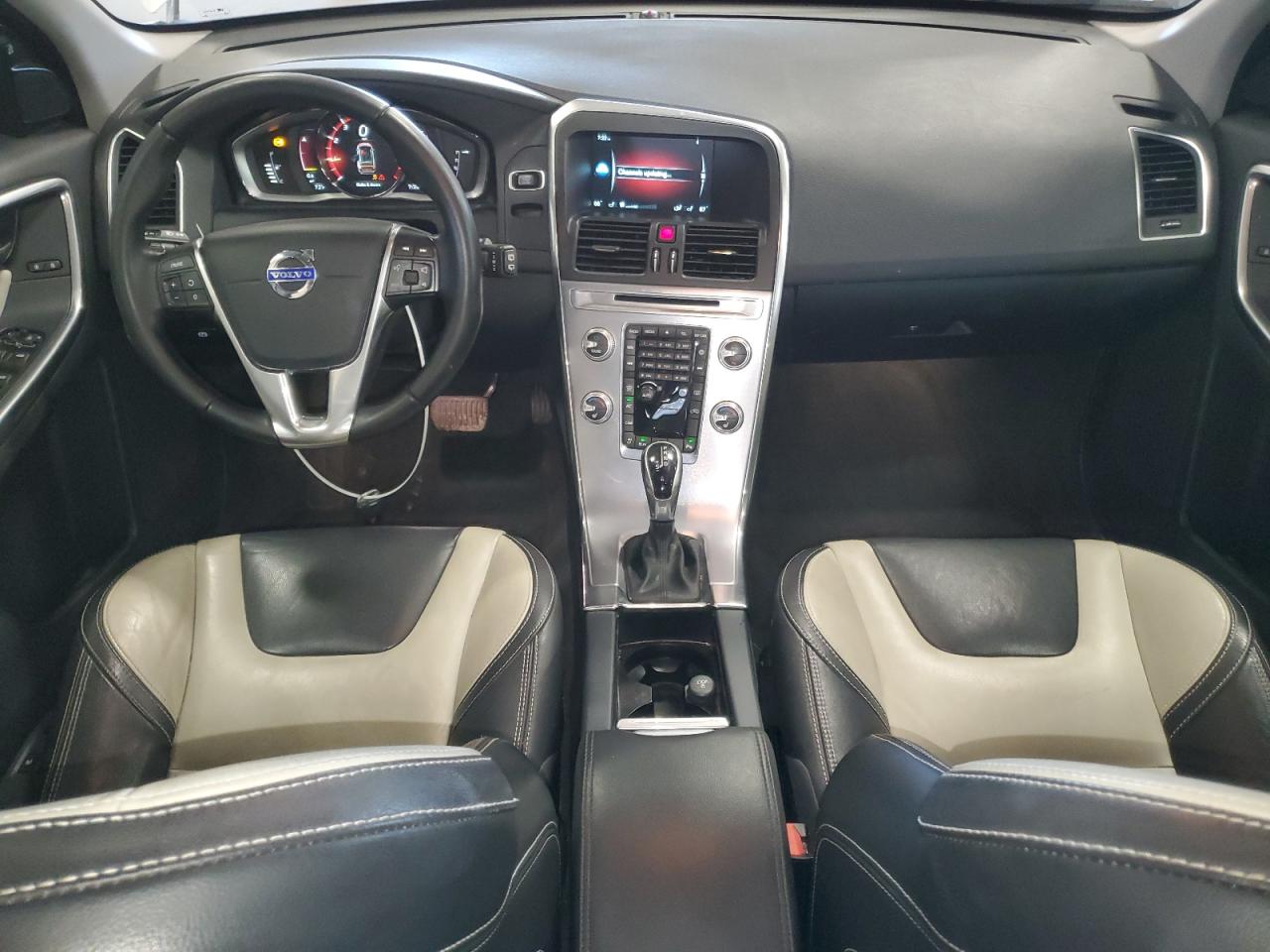 2017 Volvo Xc60 T5 Dynamic VIN: YV440MRR5H2027217 Lot: 62907655