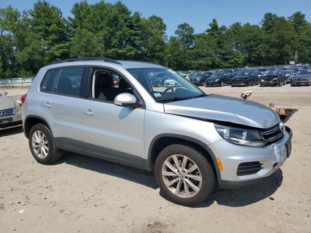  VOLKSWAGEN TIGUAN 2017 Серебристый