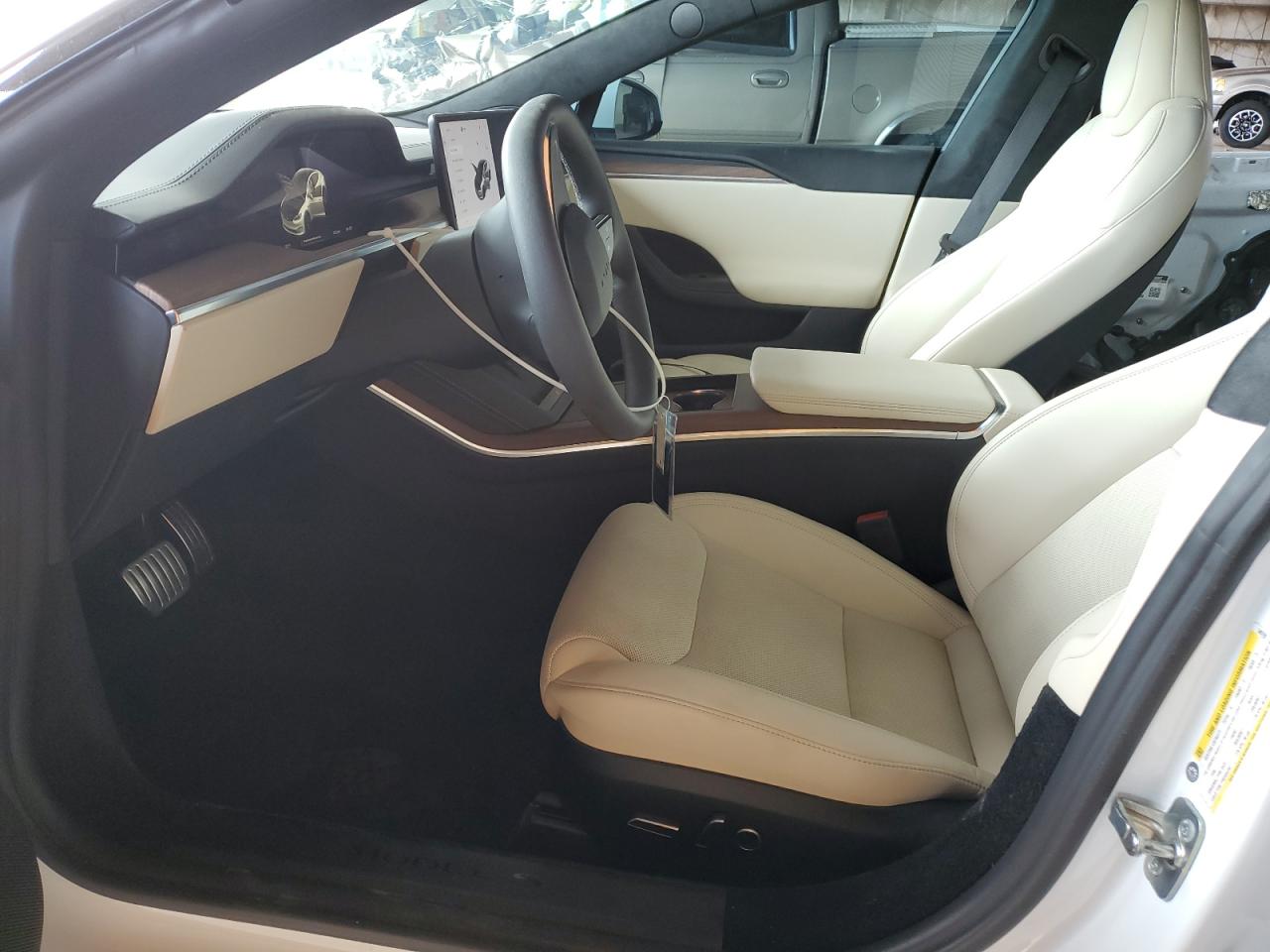 2024 Tesla Model S VIN: 5YJSA1E5XRF543192 Lot: 64685955