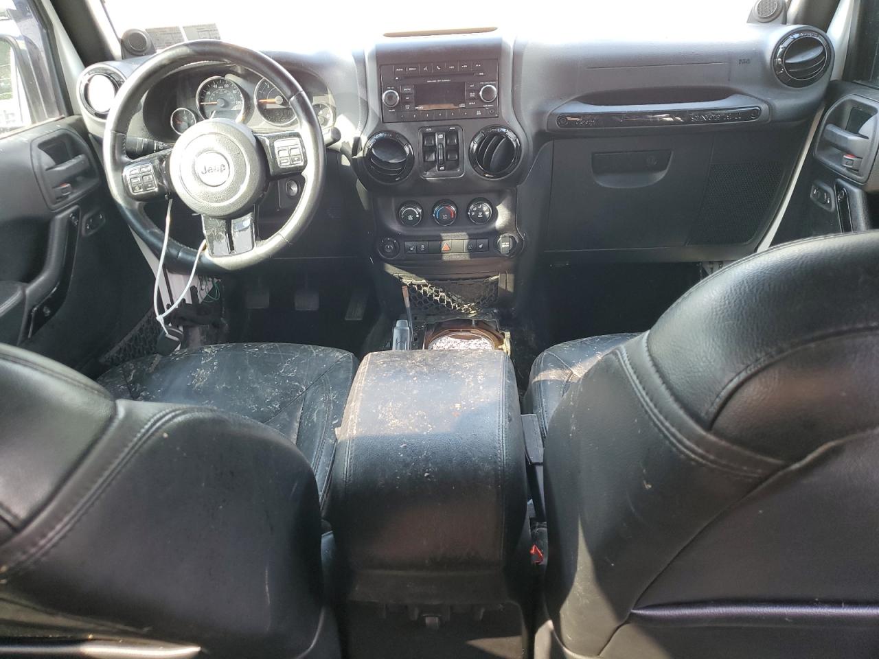 2014 Jeep Wrangler Unlimited Sahara VIN: 1C4BJWEG1EL322781 Lot: 64200145