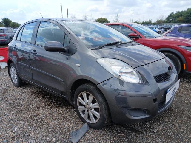 2009 TOYOTA YARIS TR V