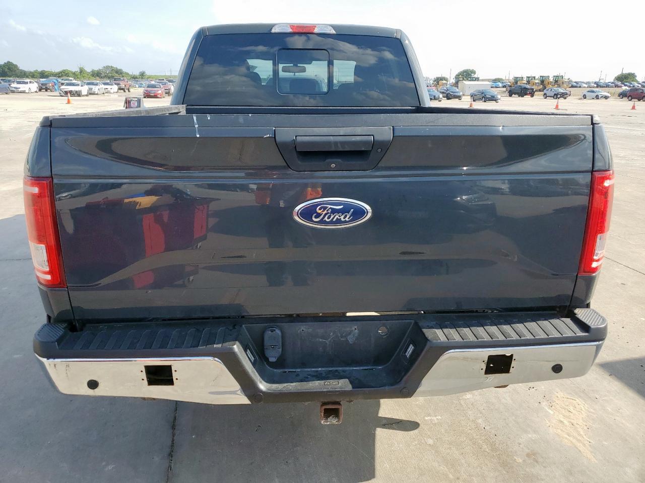 2017 Ford F150 Supercrew VIN: 1FTFW1EGXHKD03758 Lot: 64648415