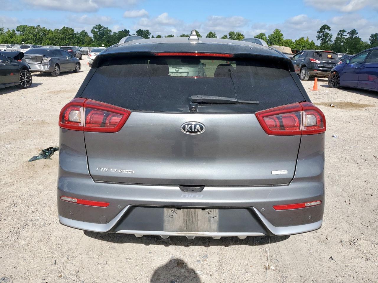kndce3lc6j5123991 KNDCE3LC6J5123991 2018 Kia Niro Touring