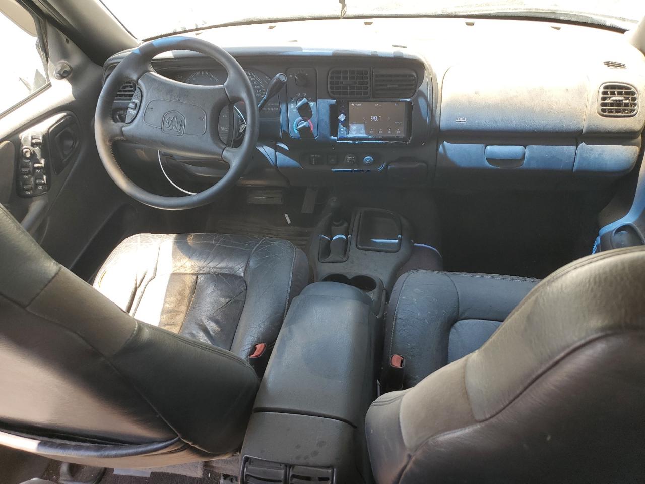 1999 Dodge Durango VIN: 1B4HS28Z1XF582089 Lot: 63106345