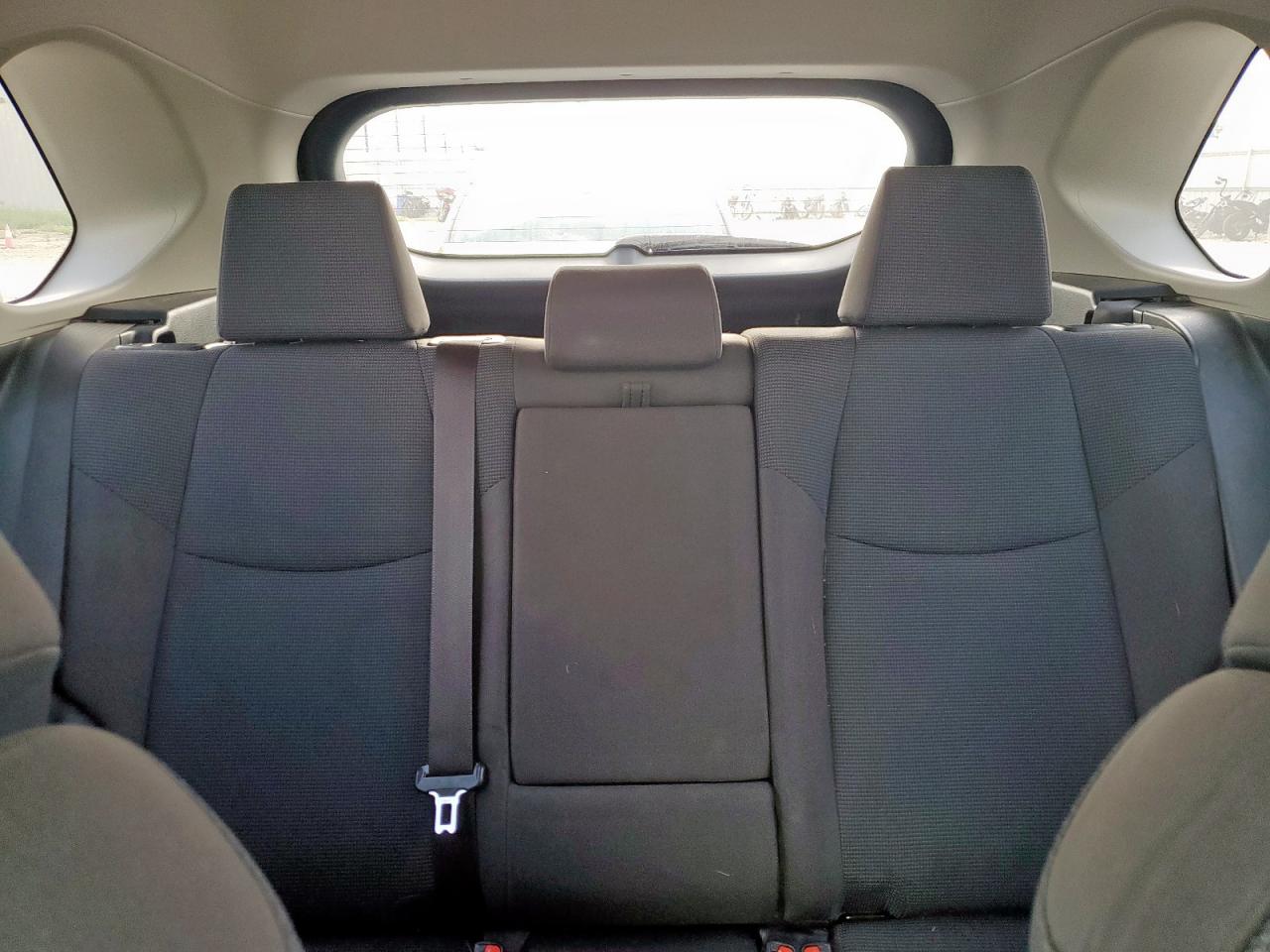 2021 Toyota Rav4 Le VIN: JTMLWRFV2MD120920 Lot: 63752055