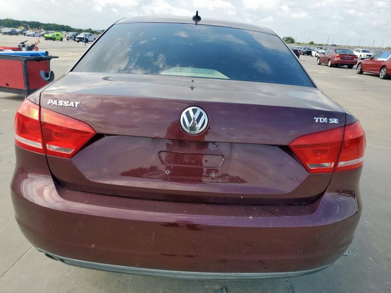 Sedans VOLKSWAGEN PASSAT 2014 Bordowy
