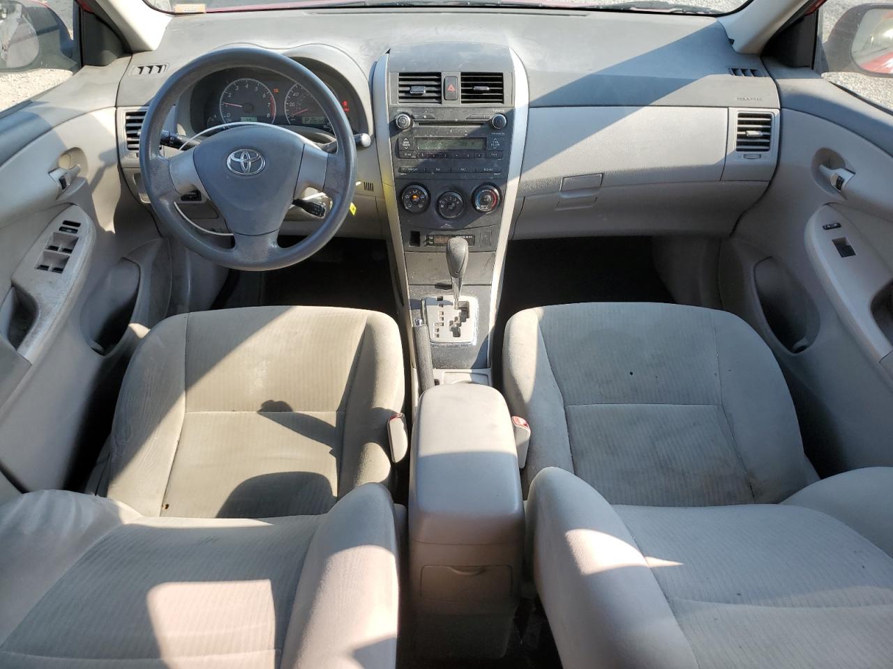 2010 Toyota Corolla Base VIN: 2T1BU4EE3AC319585 Lot: 64863555