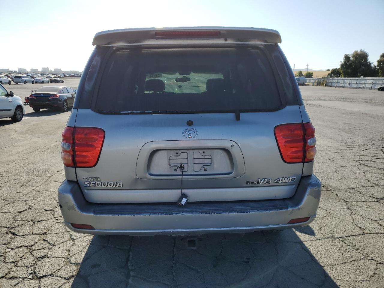 2002 Toyota Sequoia Limited VIN: 5TDBT48A12S067145 Lot: 62961375
