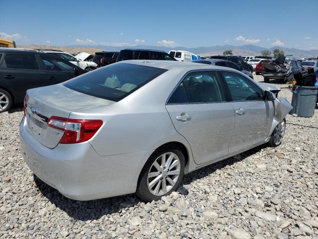  TOYOTA CAMRY 2013 Сріблястий