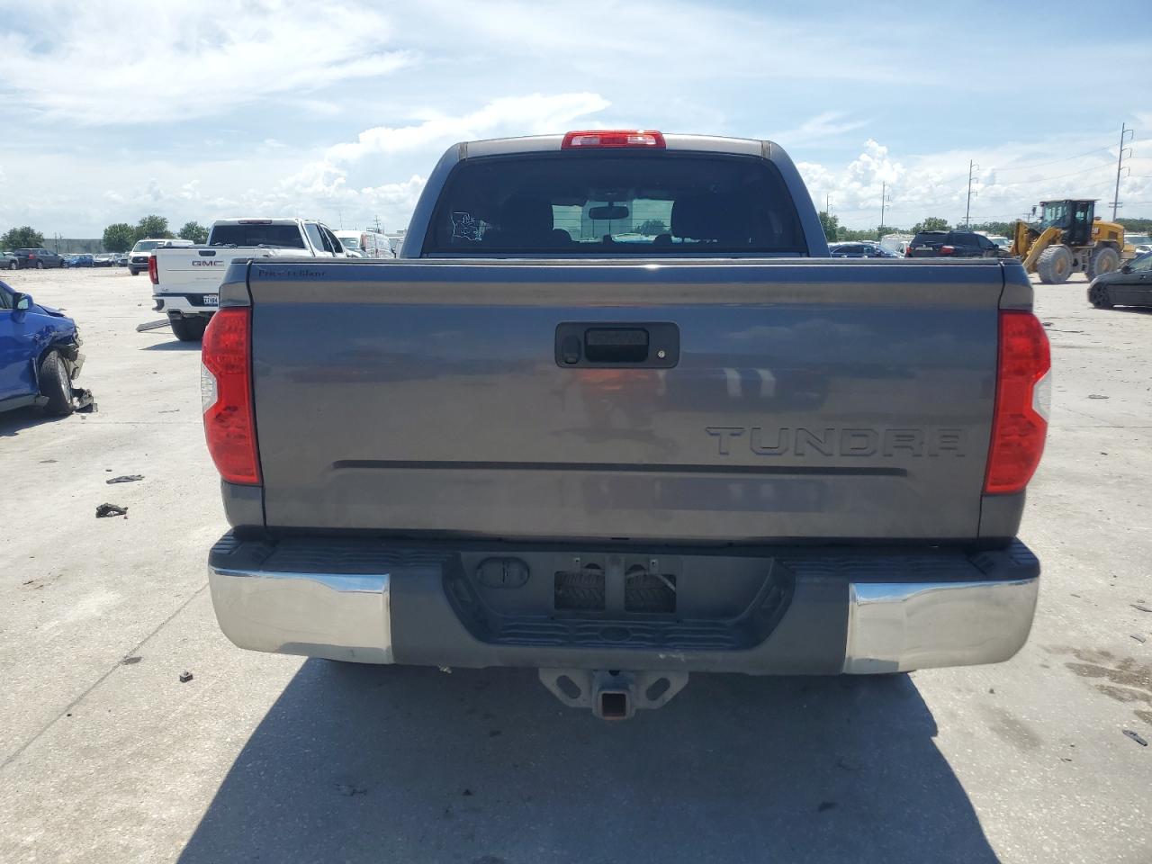 2017 Toyota Tundra Crewmax Sr5 VIN: 5TFEW5F16HX218352 Lot: 64900585