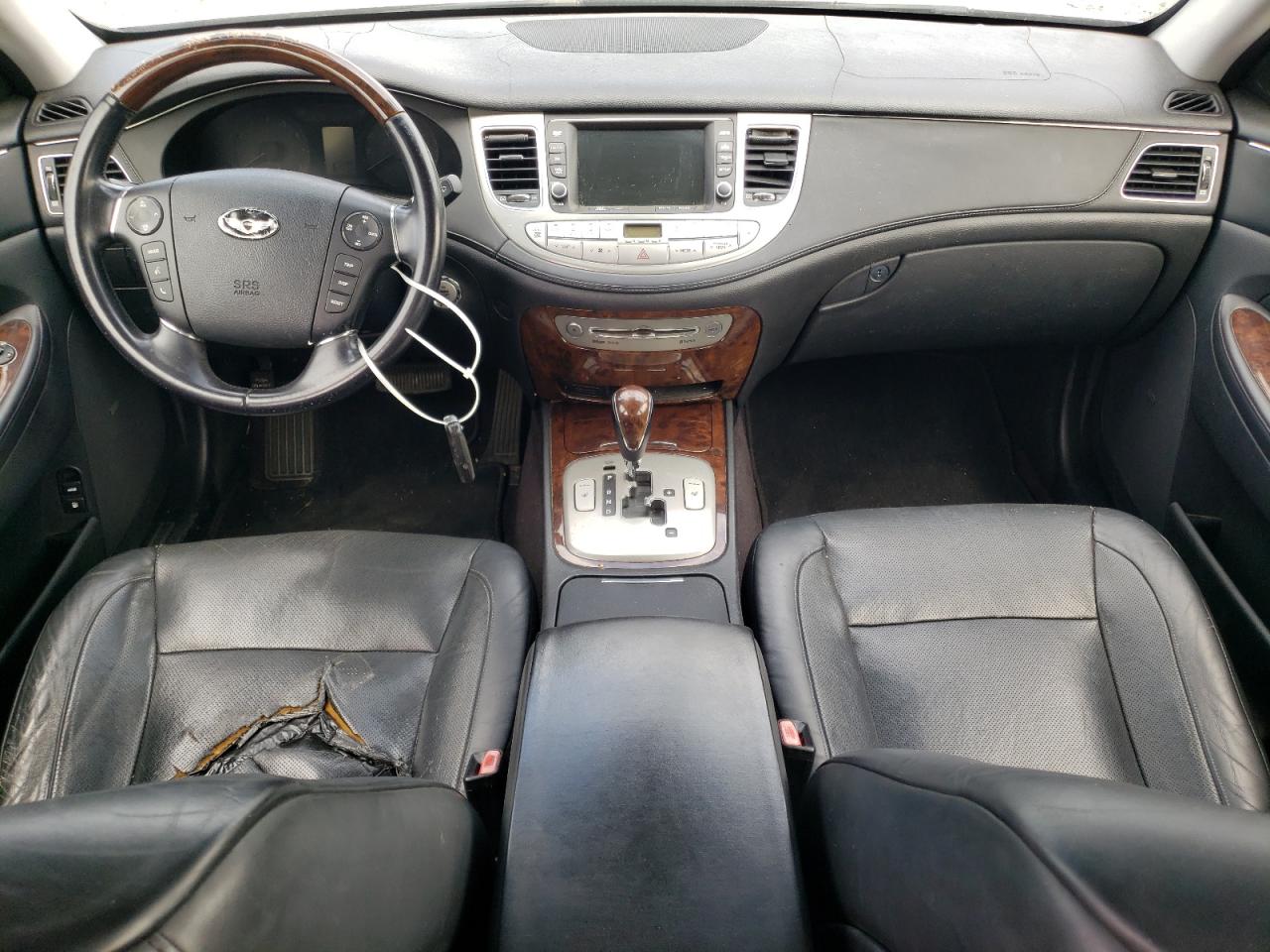 2010 Hyundai Genesis 4.6L VIN: KMHGC4DF0AU084869 Lot: 65798475