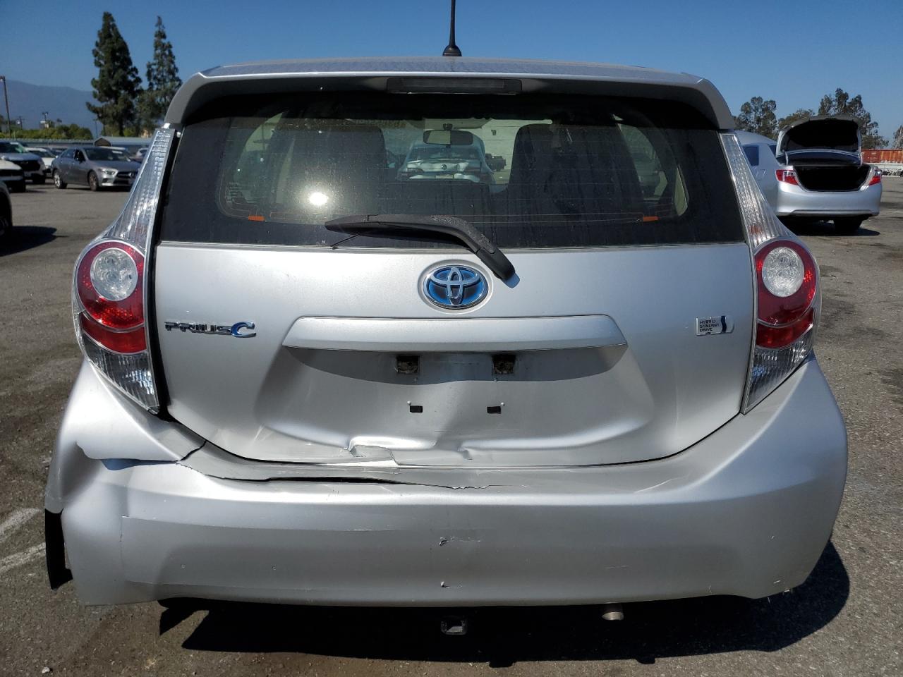 2014 Toyota Prius C VIN: JTDKDTB32E1573795 Lot: 63655625