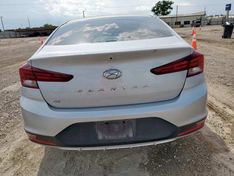  HYUNDAI ELANTRA 2019 Серебристый