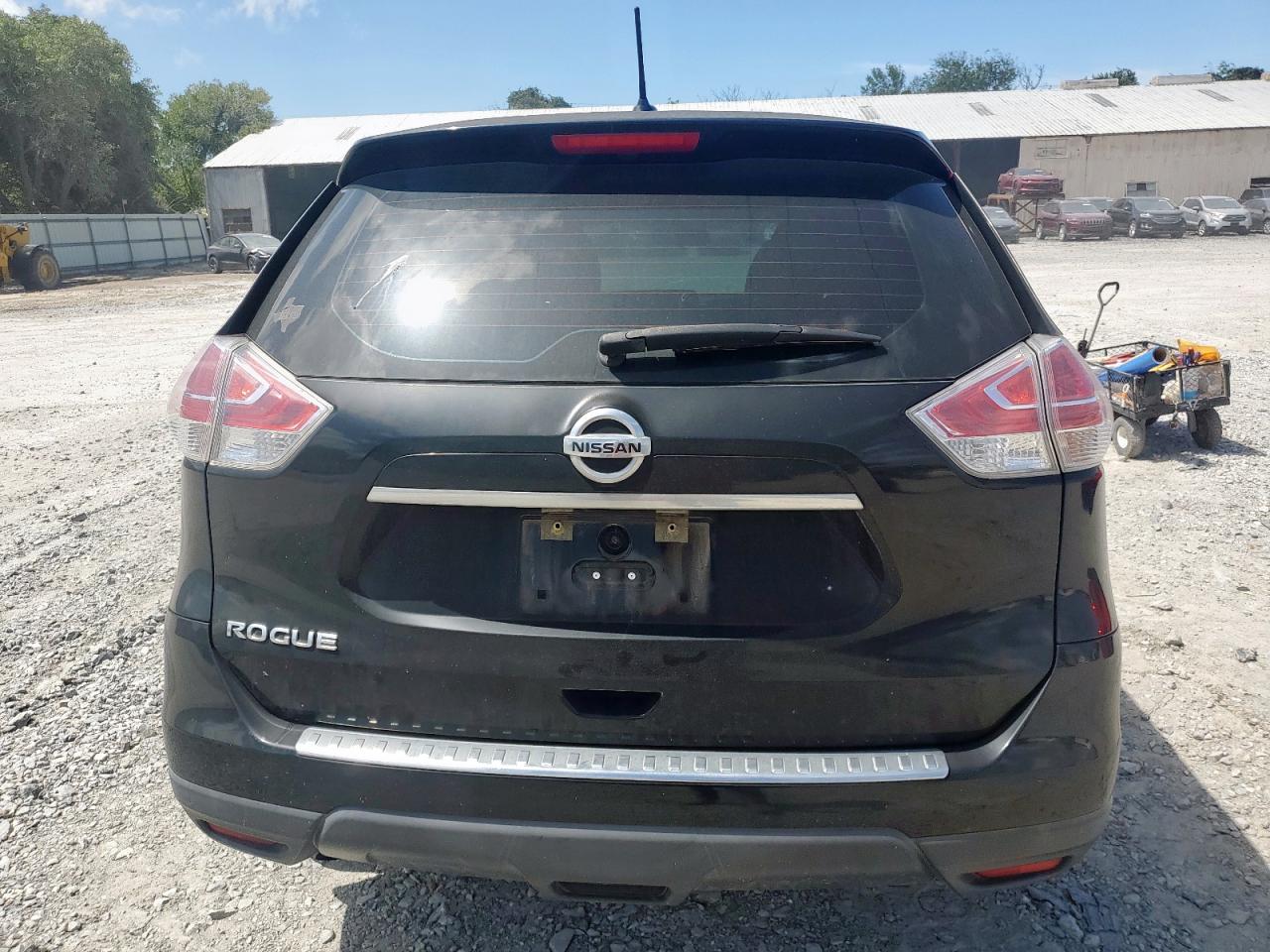 2015 Nissan Rogue S VIN: KNMAT2MT8FP585275 Lot: 65537445