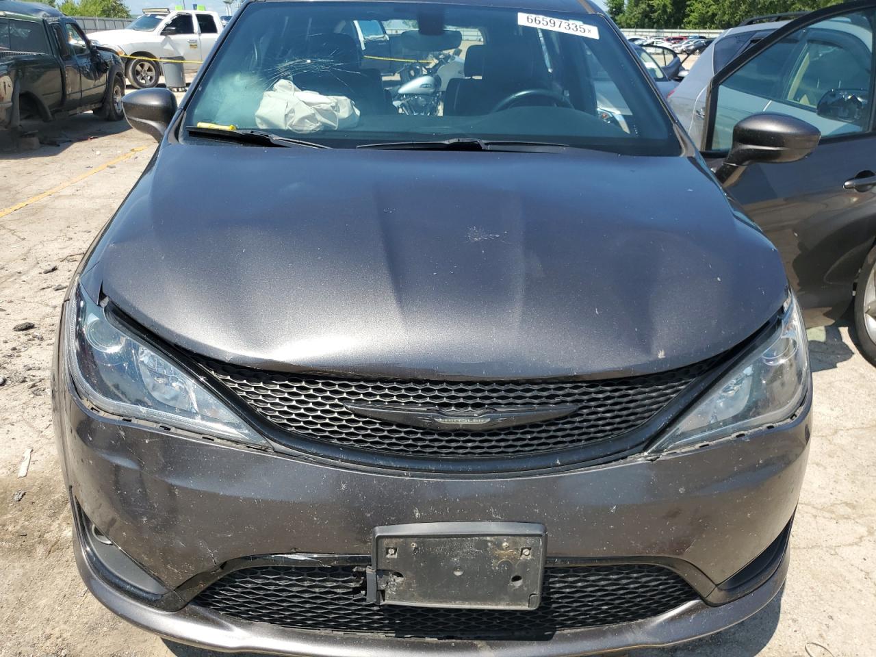 2018 Chrysler Pacifica Touring L VIN: 2C4RC1BG8JR362437 Lot: 66597335