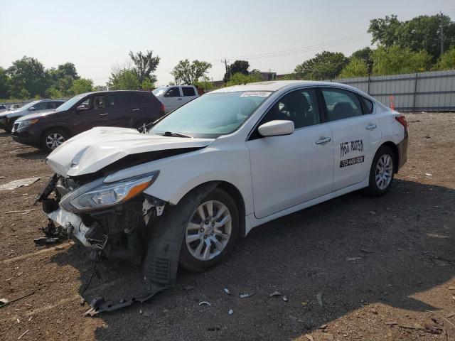 Sedans NISSAN ALTIMA 2016 Biały