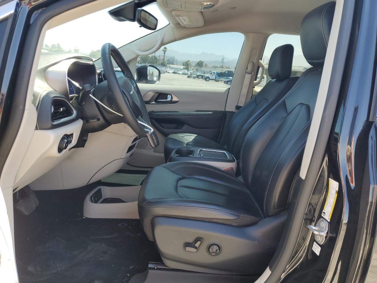 2023 Chrysler Pacifica Hybrid Touring L VIN: 2C4RC1L78PR510061 Lot: 62771495