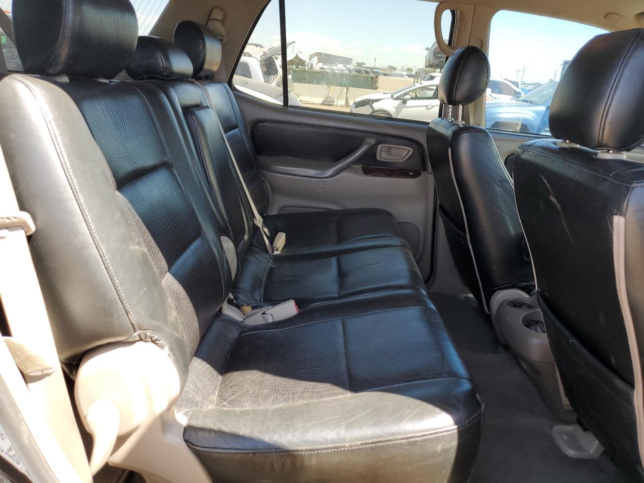 2006 Toyota Sequoia Sr5 VIN: 5TDBT44A76S268656 Lot: 63879895