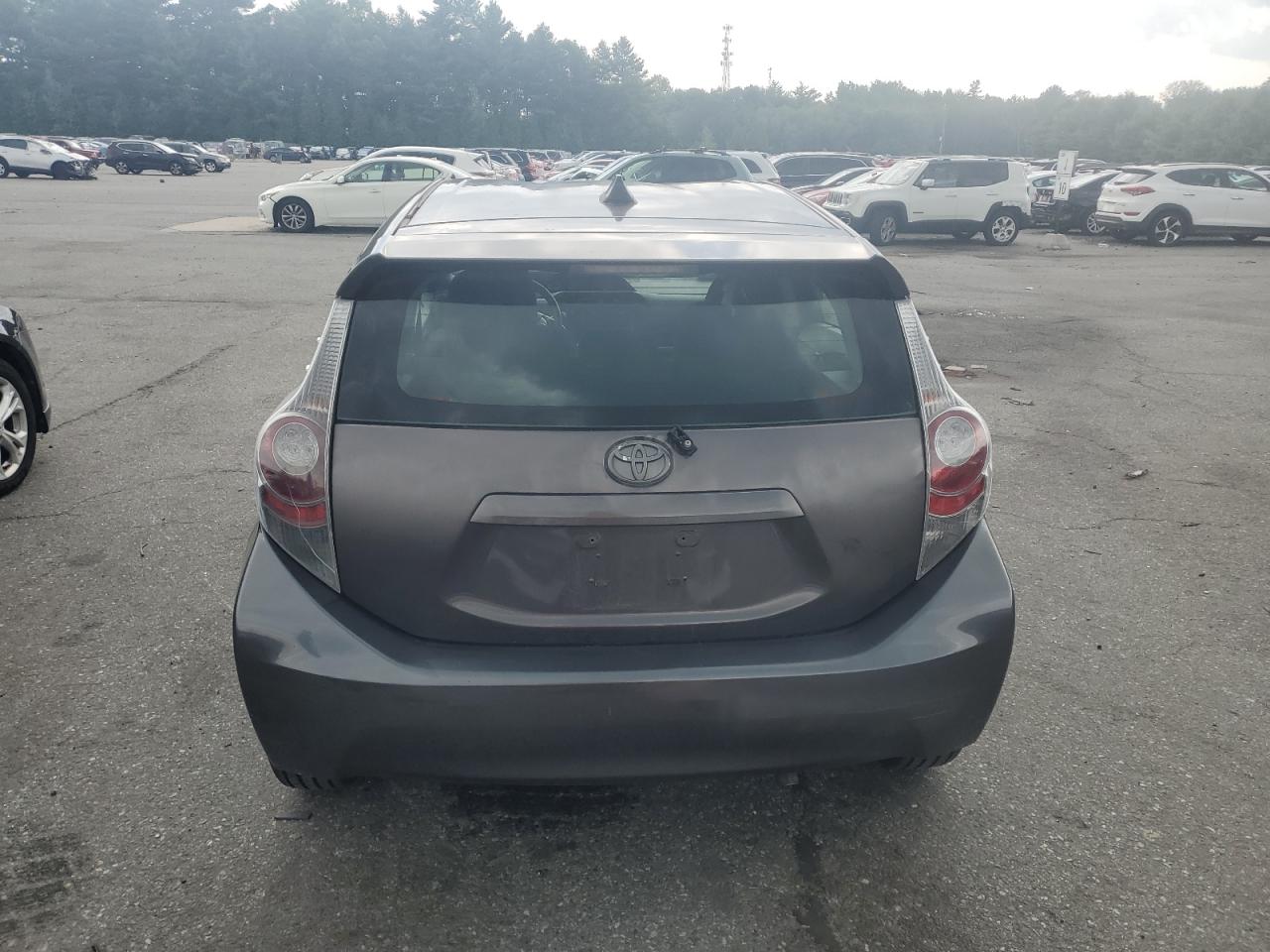 2014 Toyota Prius C VIN: JTDKDTB31E1083719 Lot: 65768975