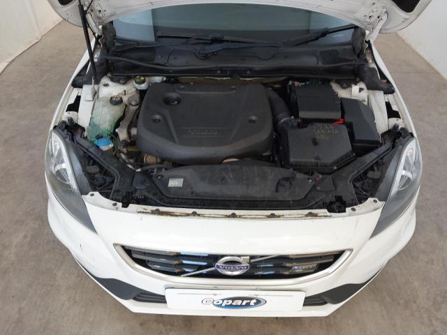 2016 VOLVO V40 R-DESI