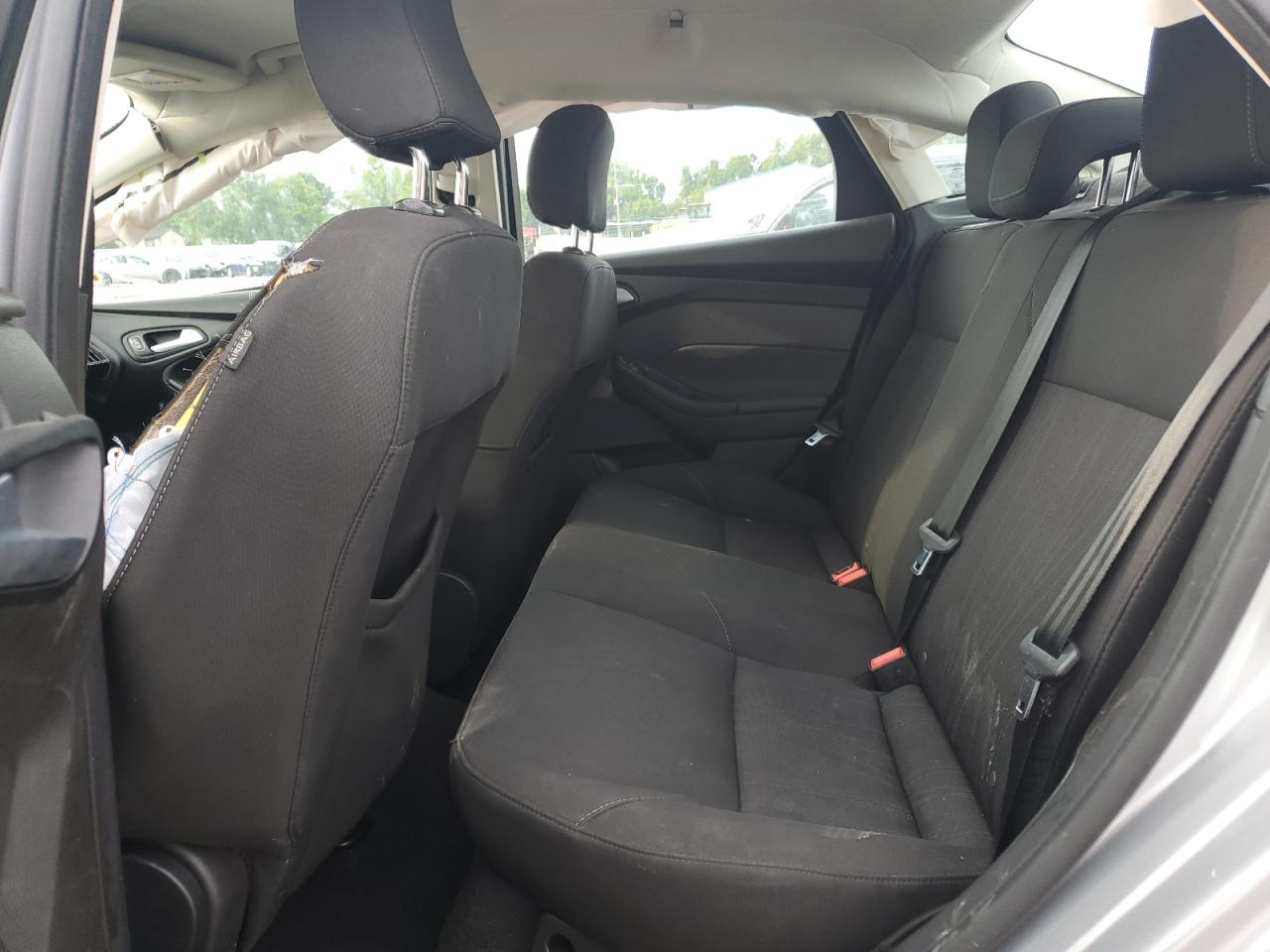 2016 Ford Focus Se VIN: 1FADP3F28GL312315 Lot: 65235635