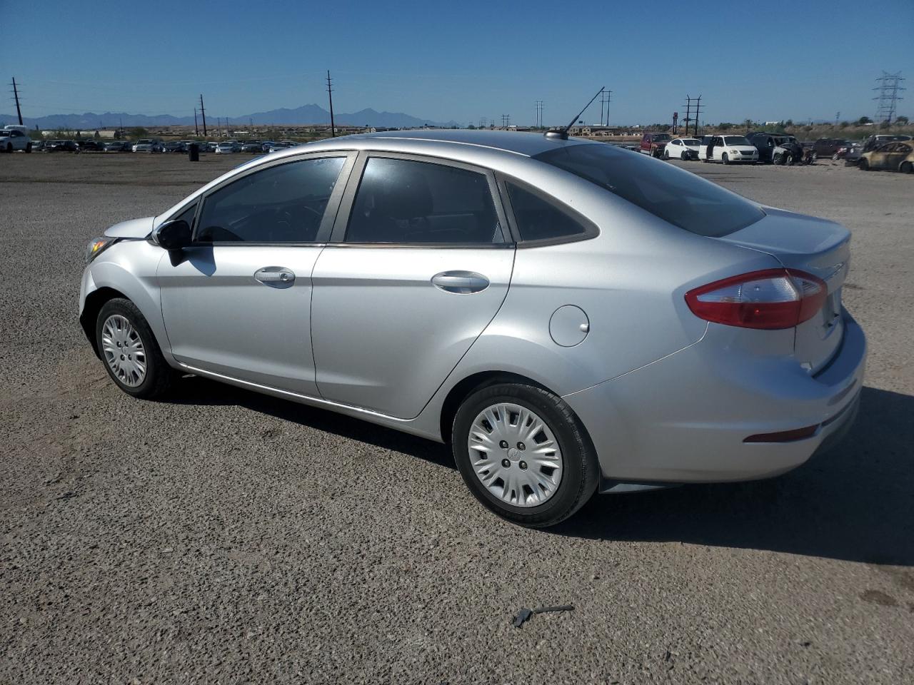 3FADP4AJXJM139424 2018 Ford Fiesta S