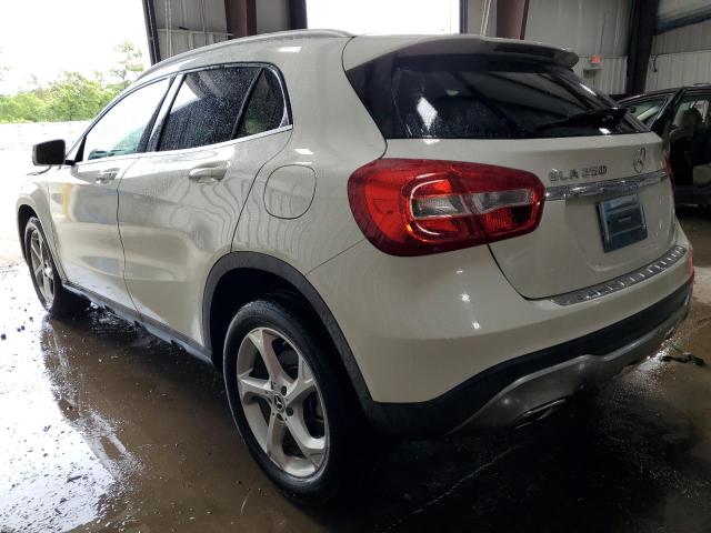  MERCEDES-BENZ GLA-CLASS 2018 Biały