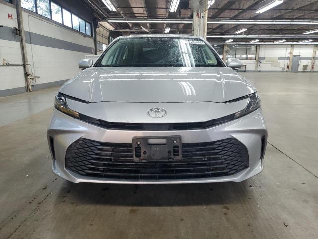  TOYOTA CAMRY 2025 Серебристый