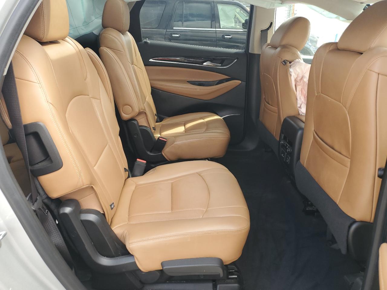 2019 Buick Enclave Essence VIN: 5GAERBKW0KJ269543 Lot: 64476805