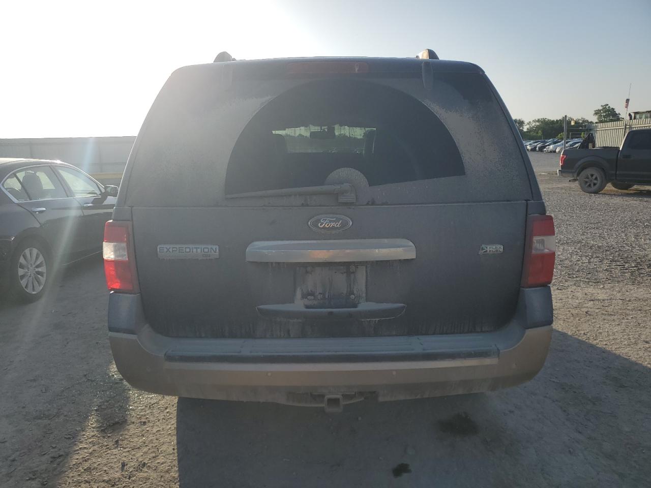 2012 Ford Expedition Xlt VIN: 1FMJU1H57CEF57585 Lot: 63348475