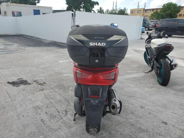 undisplay HONDA NSS CYCLE 2014 Красный