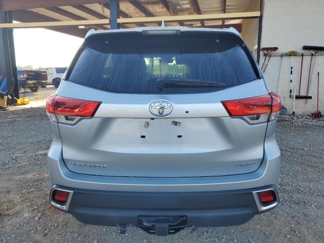  TOYOTA HIGHLANDER 2018 Серебристый