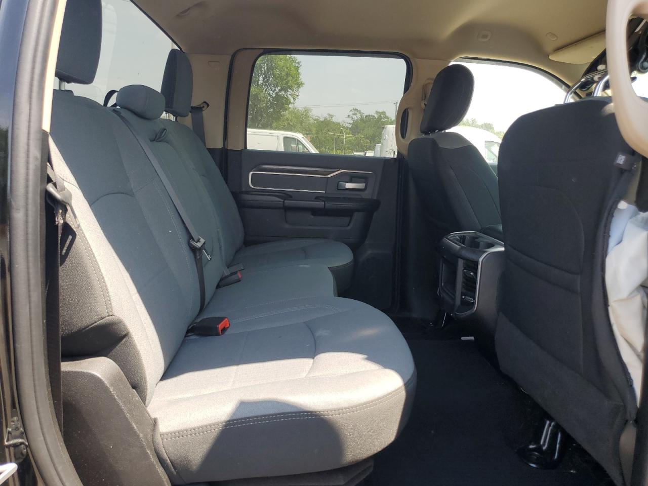 2020 Ram 2500 Big Horn VIN: 3C6UR5DLXLG313895 Lot: 64604625