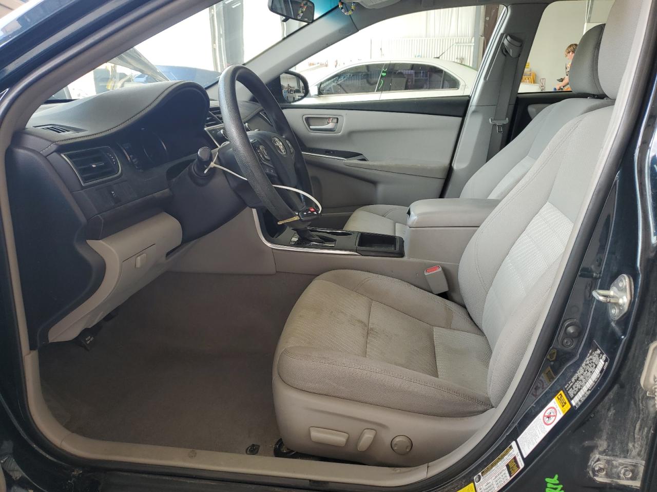 2016 Toyota Camry Le VIN: 4T4BF1FK8GR521798 Lot: 64430115