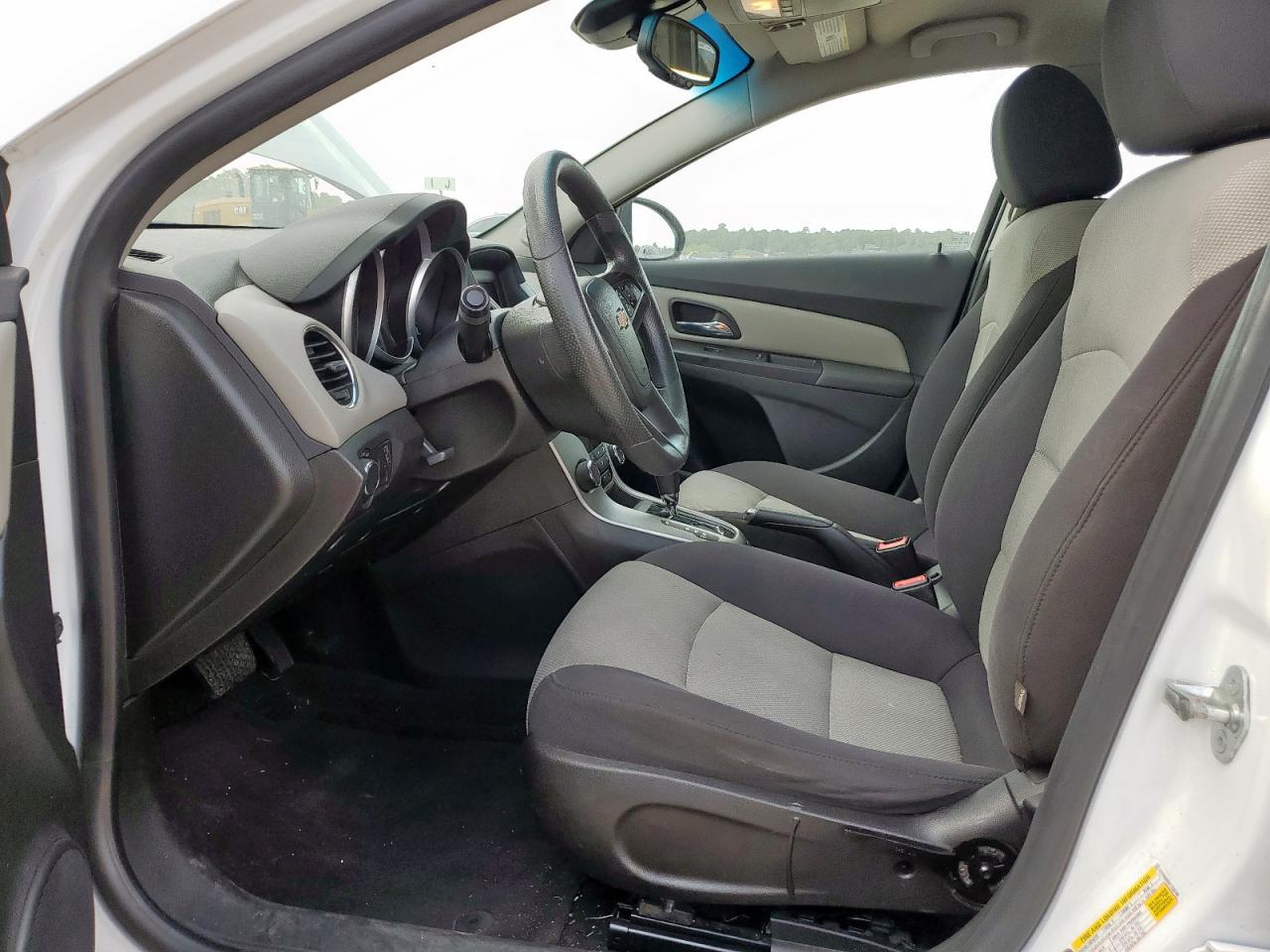 2015 Chevrolet Cruze Ls VIN: 1G1PA5SHXF7235106 Lot: 64389955